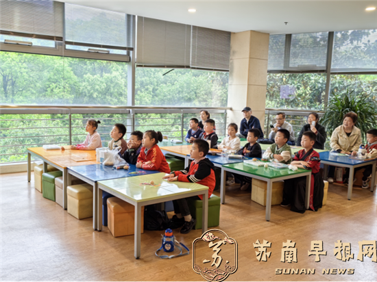 20240505句容市图书馆开展“欢乐玩转蛋 趣味迎立夏”主题活动441.png