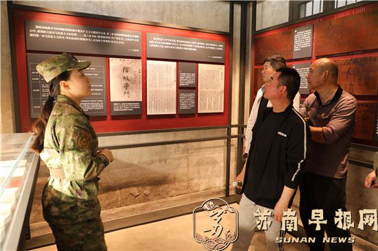 句容市城管局赴中国人民解放军94994部队开展爱国主义教育活动