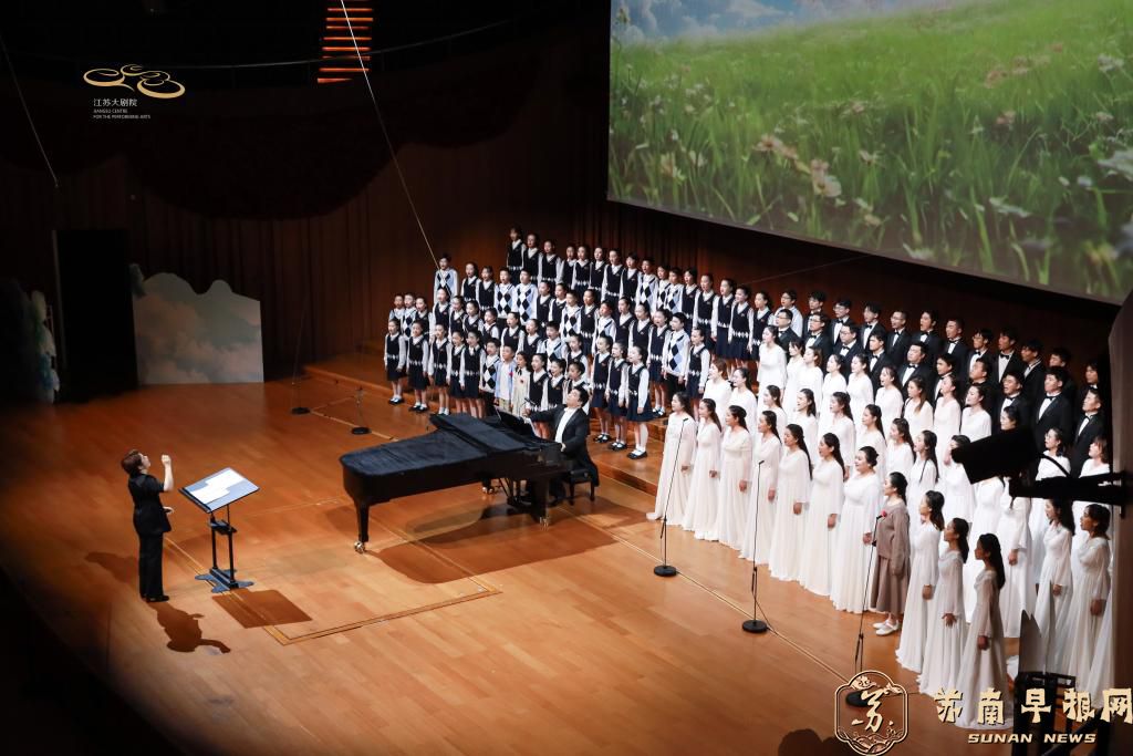 南京医科大学&ldquo;心佑工程&rdquo;主题原创音乐戏剧《花开的声音》在江苏大剧院首演