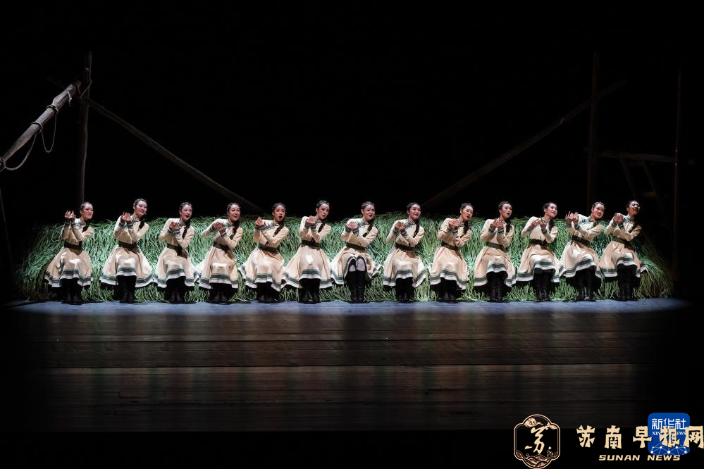 第十三届中国舞蹈&ldquo;荷花奖&rdquo;颁奖典礼在南京举行