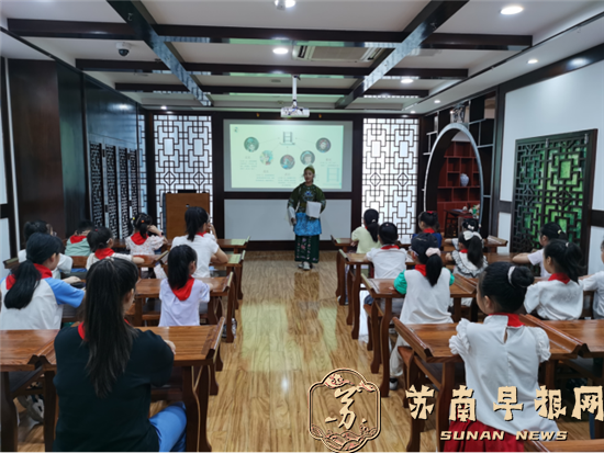 be2ca9523f02a662d7ddaac1fb635370.png 20240703走进京剧 感受国粹魅力612.png