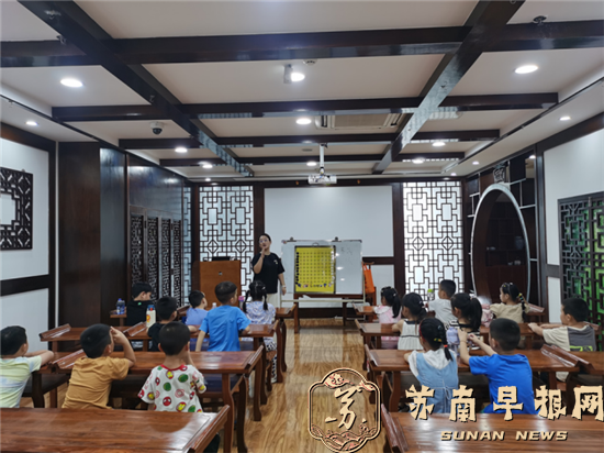 20240929国粹传承 “棋”乐无穷——句容市图书馆举办围棋公益课堂498.png