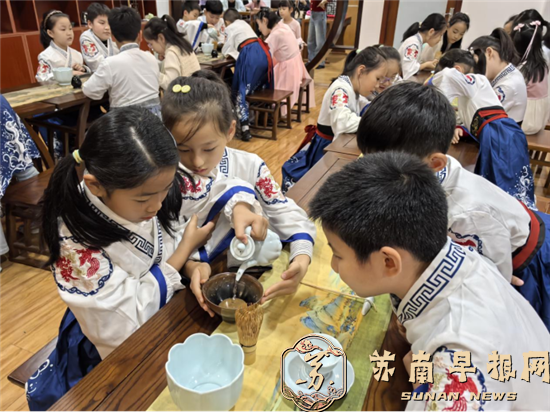 20241019茶韵飘香润童心，书香满屋启智慧—— 句容市图书馆假日研学活动圆满举行529.png