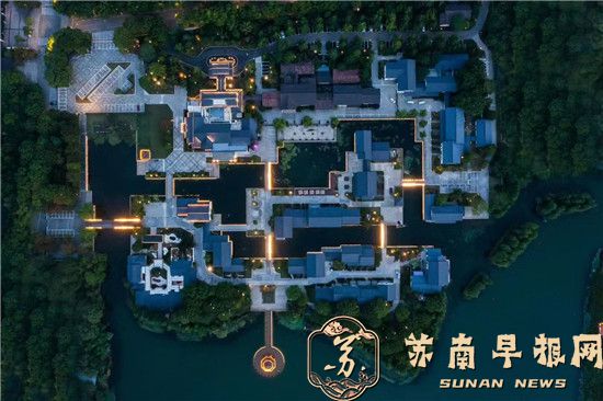 走进常熟尚湖花间府烟波里酒店仿佛住进了梦幻的江南仙境。.jpg