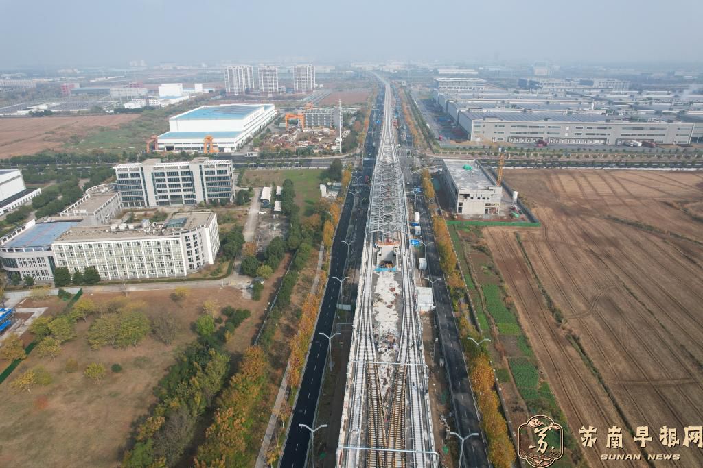 南京至马鞍山市域(郊)铁路(南京段)高架区间桥梁全线贯通