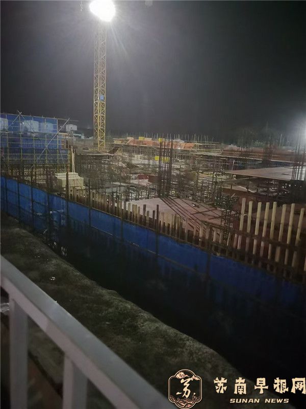 2a5a0380ae7003c6b625b321e8638845.jpg 11。施工现场图259d0deca1b7ff437c04755477d8b61.jpg