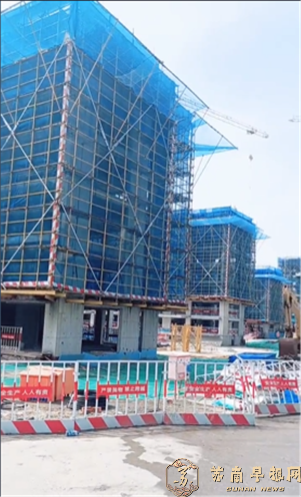 6b49bdb1c44bdc559b1b27b8a9e1a8da.png 12。施工现场图.png