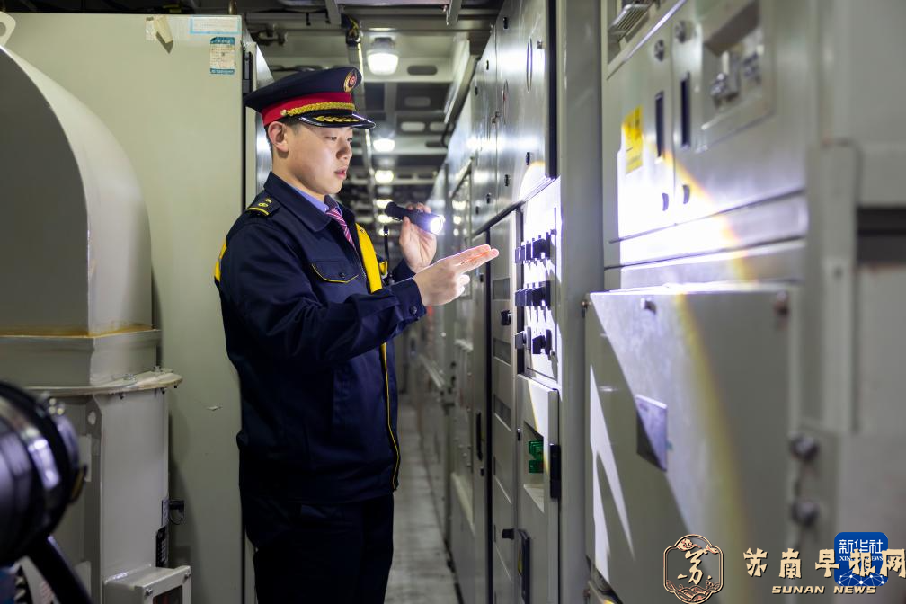 &ldquo;周恩来号&rdquo;机车组迎来安全走行1300万公里