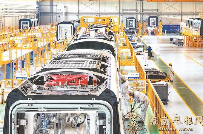 江苏南京：&ldquo;智造&rdquo;闪耀生产一线