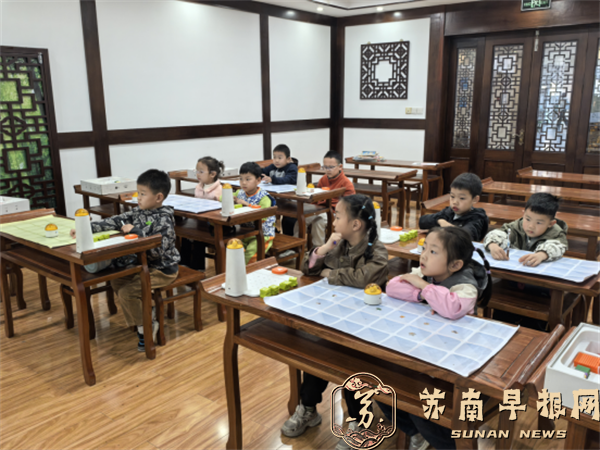 20251201趣味编程 快乐成长——句曲·公益课堂点亮科技之光492.png