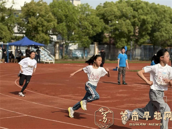 运动会报道(1)232.png