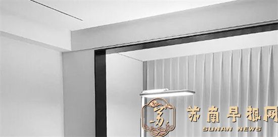 女子买网红大路灯护眼 孩子眼镜度数一年涨200度   
