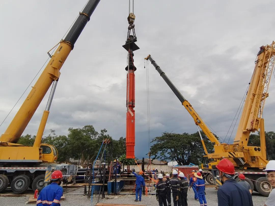 合肥恒大江海智能潜水泵正在安装。合肥恒大江海供图